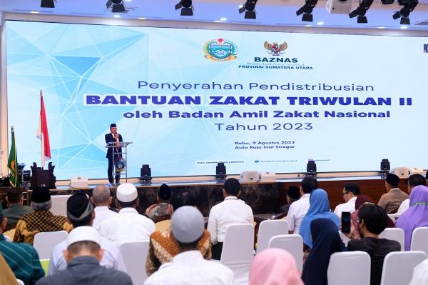 Pendistribusian Bantuan Zakat Triwulan II, Edy Rahmayadi Berharap Peran Ulama Memaksimalkan Potensi Zakat Hingga Rp8 Triliun